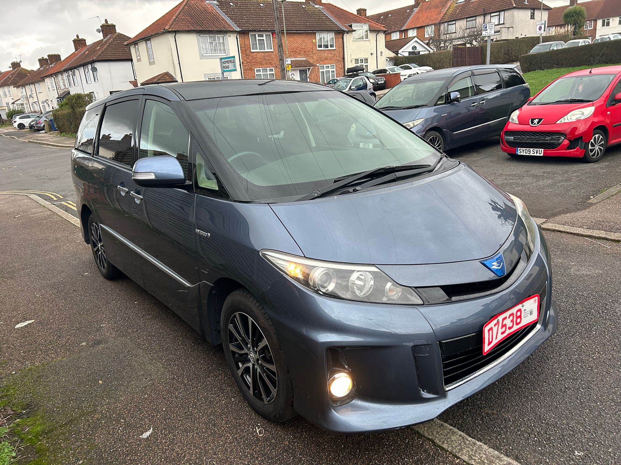 2012 Toyota Estima Hybrid
